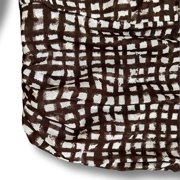 PENDLETON Turquoise and Silver
Embellishments V-neck Top - Picture 5 of 10